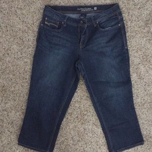 EUC Women’s Jean capris